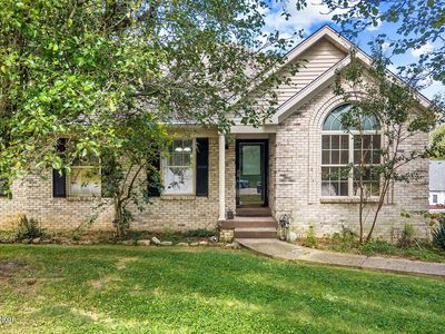 805 Auburn Oaks Dr