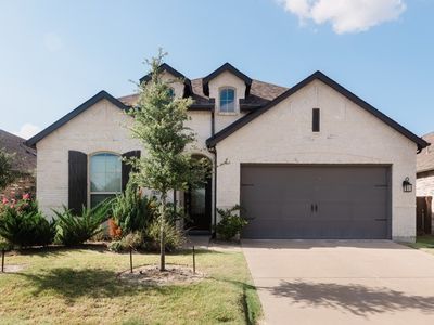 625 Claverton Ln