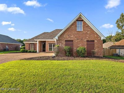 435 Huntington Dr