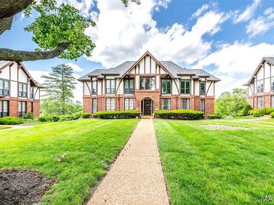923 Claytonbrook Dr APT 2