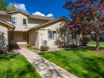 1750 E Lakeshore Dr APT 203