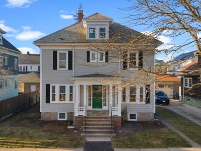 303 Maple St