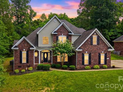 1110 Mayfield Cir NW
