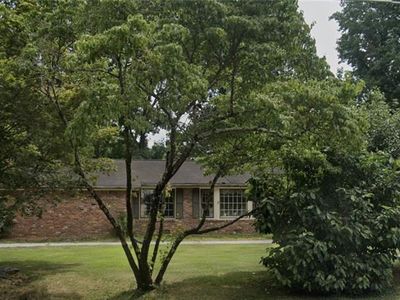 2277 N Peachtree Way