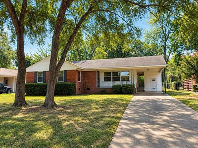 5281 Laurie Ln