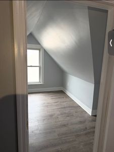 21 Hopkins St
