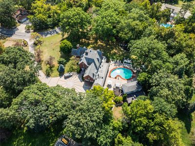 3545 Lincoln Place Dr