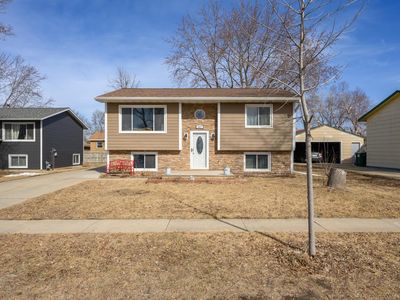 1837 S Village Dr SE