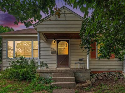 2121 Collingwood Ave SW