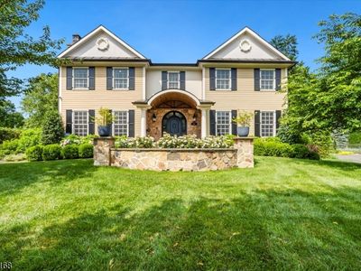 63 Addison Dr