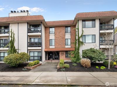 3207 Colby Avenue UNIT 203