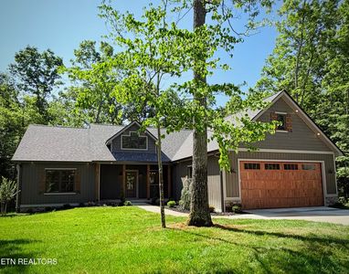 692 Saint George Dr