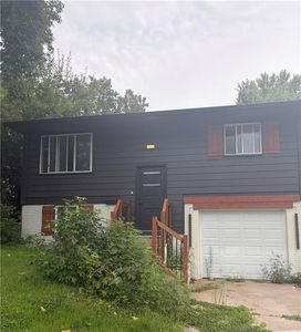 8632 E 97th Ter