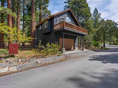 7051 Allenby Way
