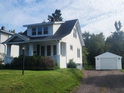124 E Chisholm St