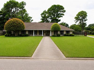 11463 King Richard Dr