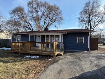 2933 W 38th Pl