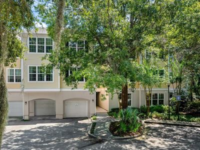 Property at 60 Fenwick Hall Aly APT 912, Johns Island, SC