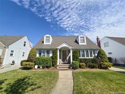 29 Tenafly Drive