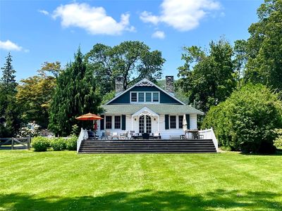 10 Woodbine Avenue