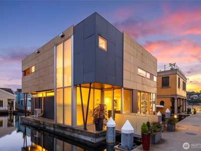 2369 Fairview Avenue E #6