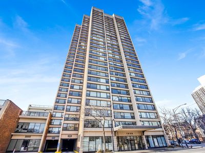 1850 N Clark St APT 703