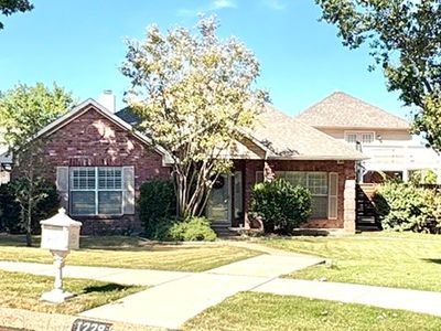1229 Jeanette Way