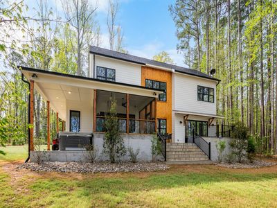 401 Oakwood Ln