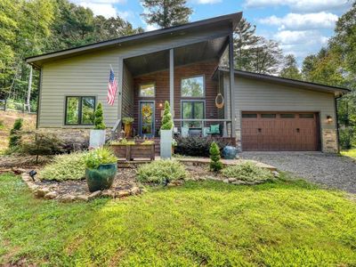 6824 Mountain Laurel Rd