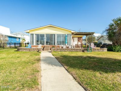 241 Bayview Boulevard