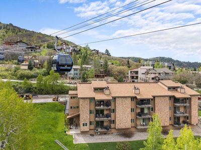 2350 Ski Trail Ln #313