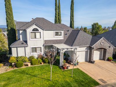 Property at 1025 Chardonnay Walk, Redding, CA