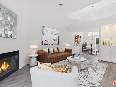 2550 S Centinela Ave APT 106