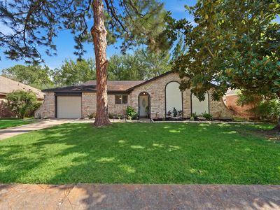 12510 White Plains Dr