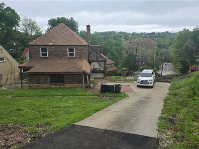 114 Braddock Rd