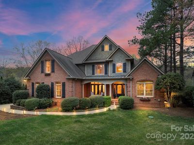 8915 Linden Grove Ct