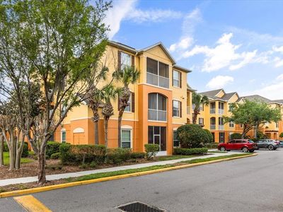 6240 Contessa Dr APT 102