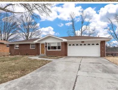 517 Hoecker Dr