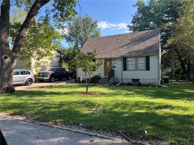 7707 E 50th Ter