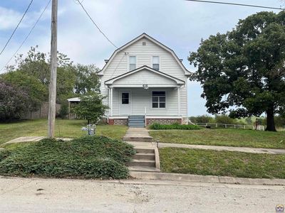 Property at 416 E 1st St, Eskridge, KS