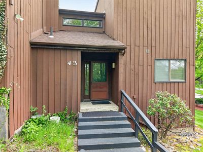 43 Redwood Drive