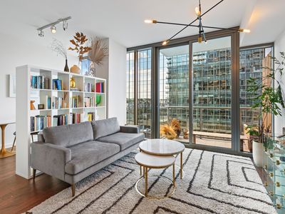 1212 Laurel St APT 910