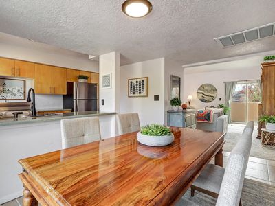 13246 Candelaria Rd NE