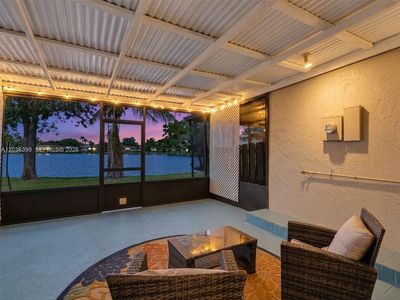 8902 Palm Tree Ln #8902