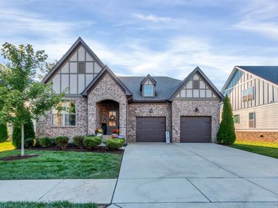 2753 Cloister Ln