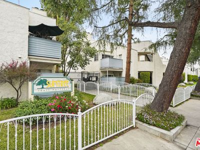 18411 Hatteras St UNIT 102