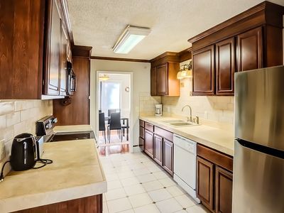 618 Applecross Dr
