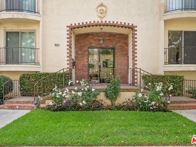 1951 Malcolm Ave APT 206