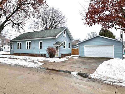 Property at 1119 W Bent Ave, Oshkosh, WI
