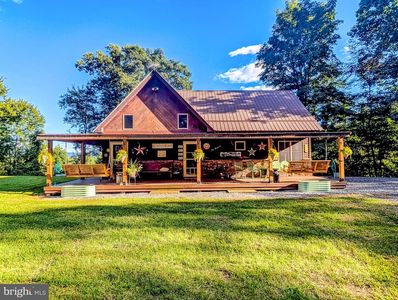 1077 Queen Rd